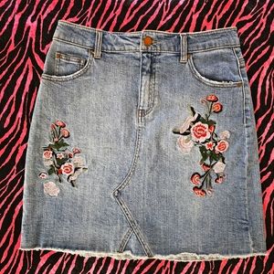 Y2k Floral Embroidered Jean Skirt For the Republic Denim 6/27 Early 2000s Boho